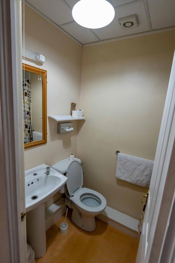 Aarondale Guest House Hartlepool Buitenkant foto